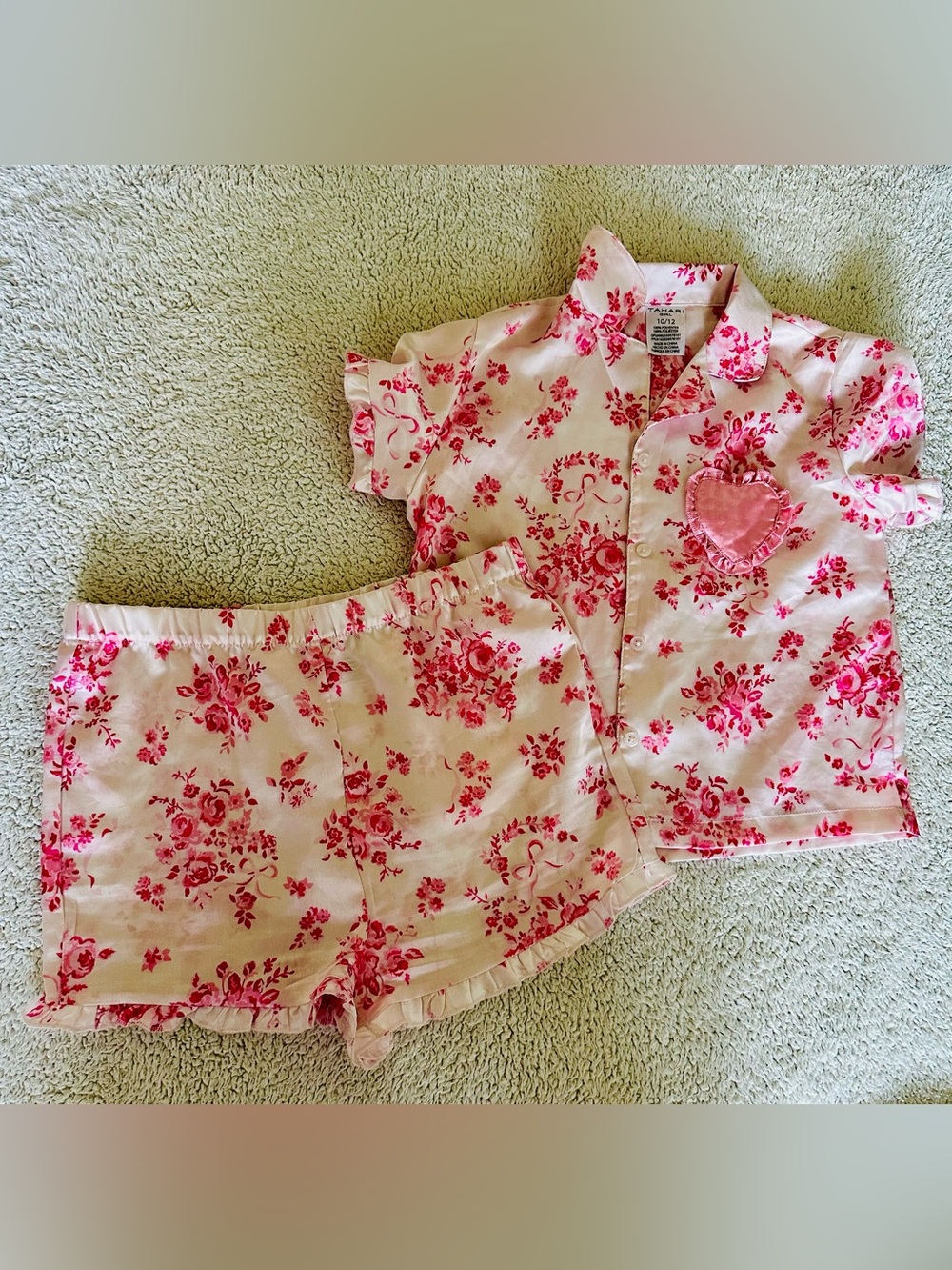 Tahari Silky Pink Floral Short Pajama Set with Heart Patch Pocket